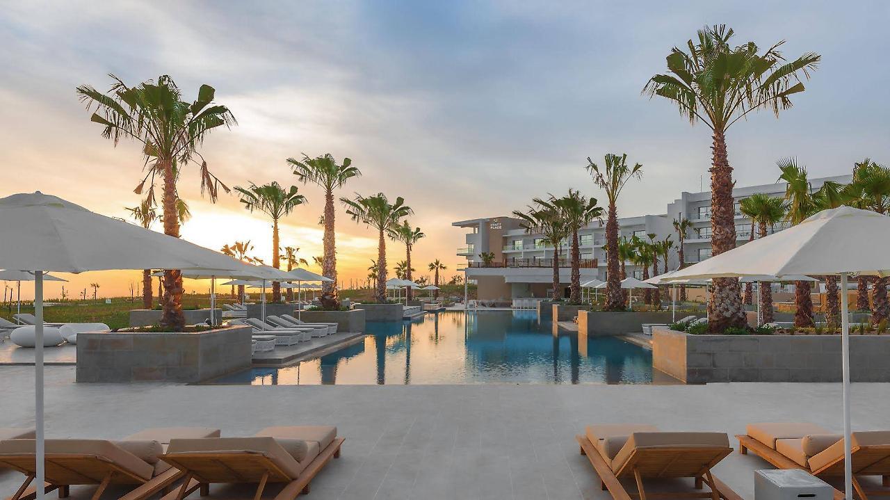 Hyatt Place Taghazout Bay Kültér fotó The Westin Resort and Spa, Playa Mujeres