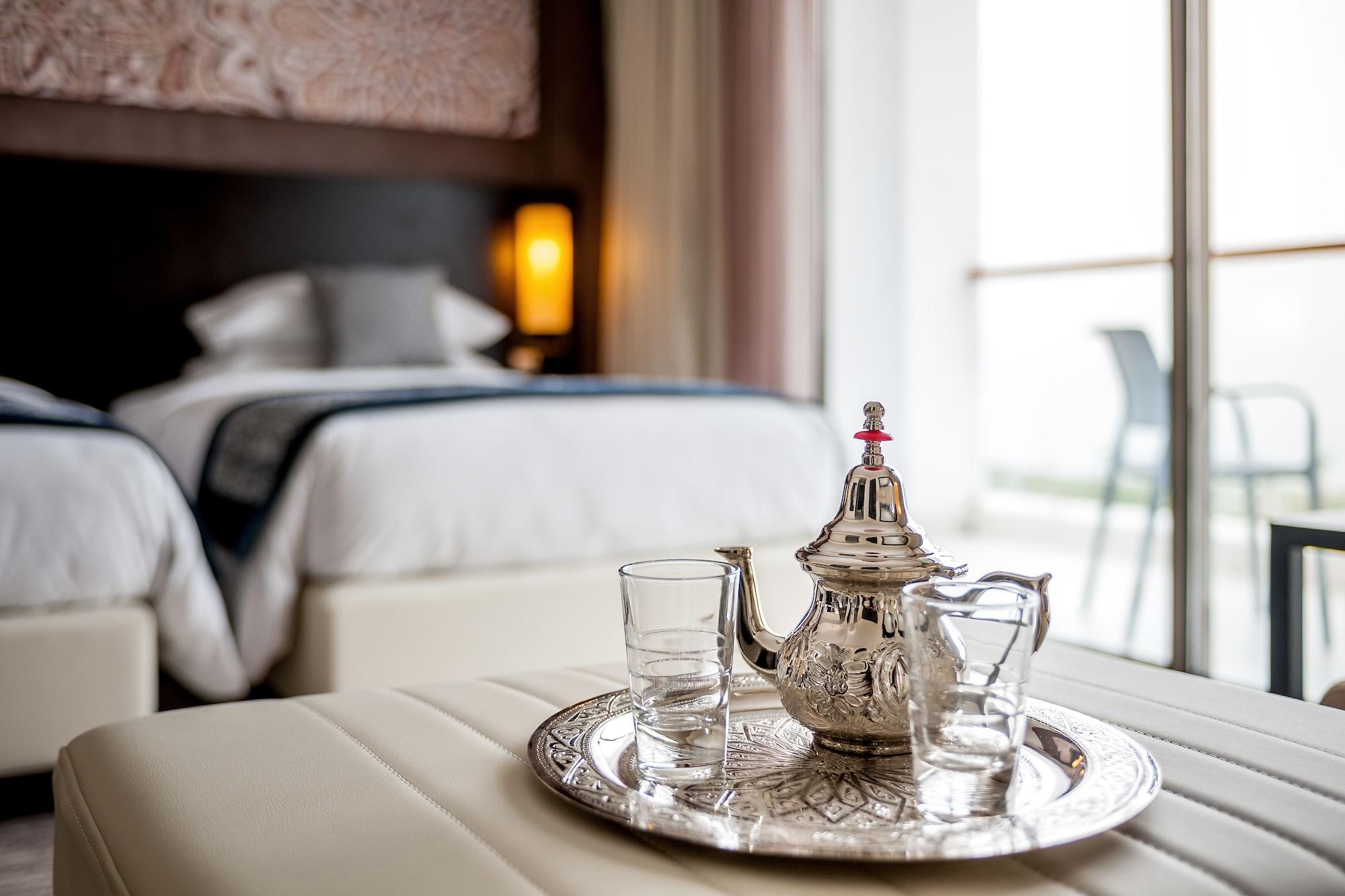 Hyatt Place Taghazout Bay Kültér fotó A Moroccan tea set