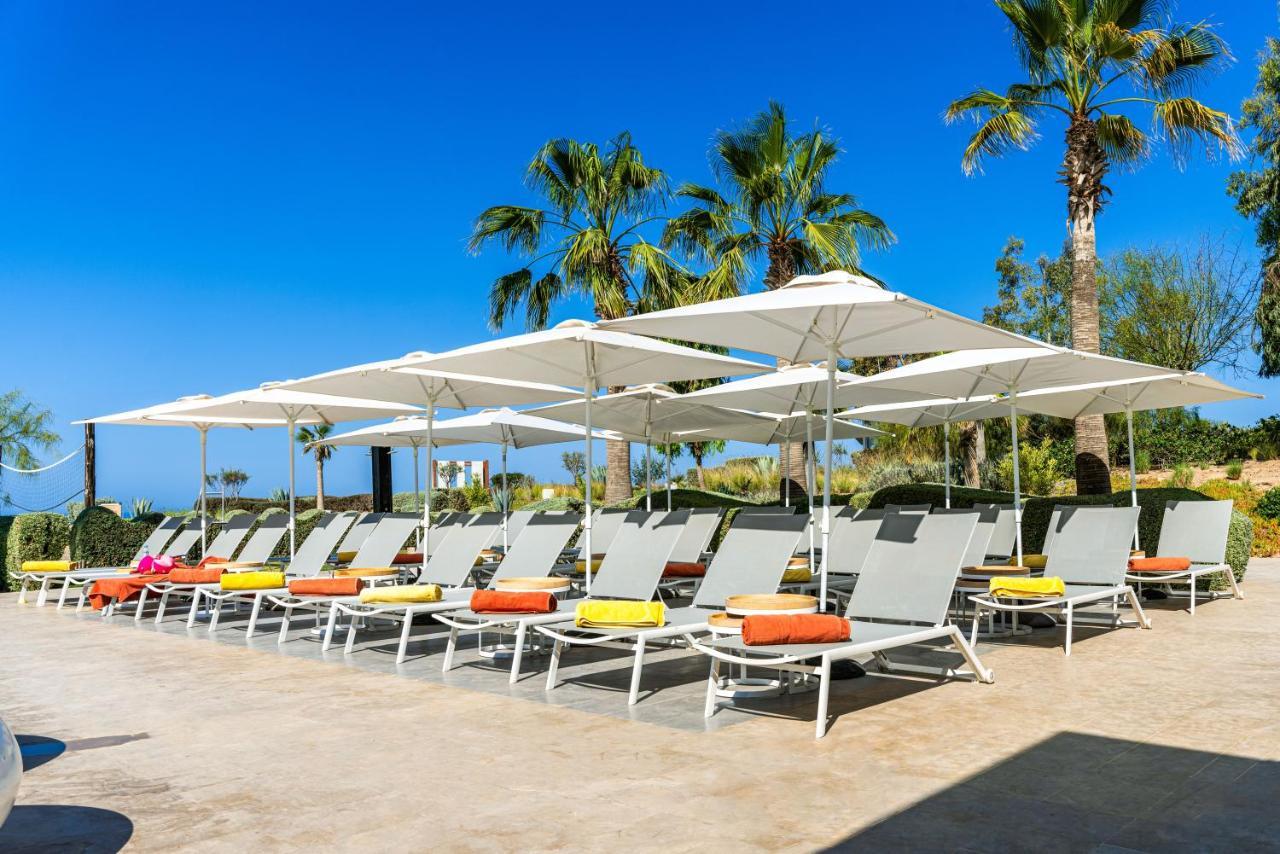 Hyatt Place Taghazout Bay Kültér fotó Beach chairs and umbrellas